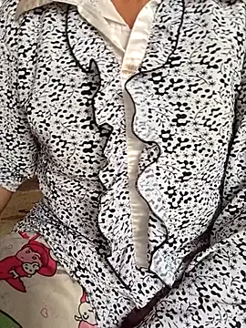 lena-cute online show from 06/10/26, 02:02