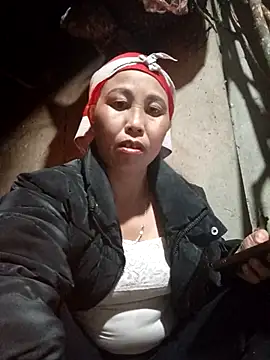 Snapshot of lena-cute chatting on 02/21/26, 12:18 lena-cute online show from 02/21/26, 12:18