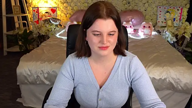 KristiFoxy online show from 04/09/26, 07:09