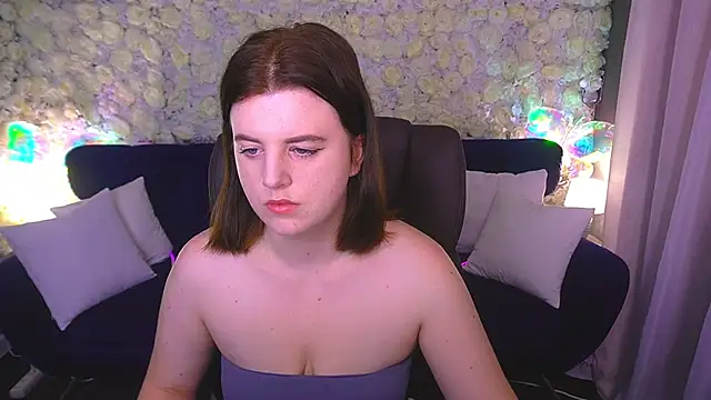 KristiFoxy online show from 06/11/26, 04:53