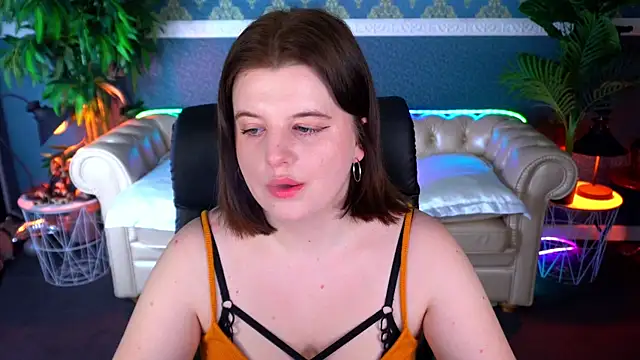 KristiFoxy online show from 04/11/26, 05:26