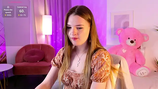 Snapshot of StarryLia chatting on 04/07/26, 08:21 StarryLia online show from 04/07/26, 08:21