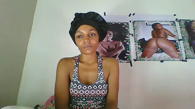 Snapshot of Silk_Couple chatting on 02/26/26, 11:38 Silk Couple online show from 02/26/26, 11:38