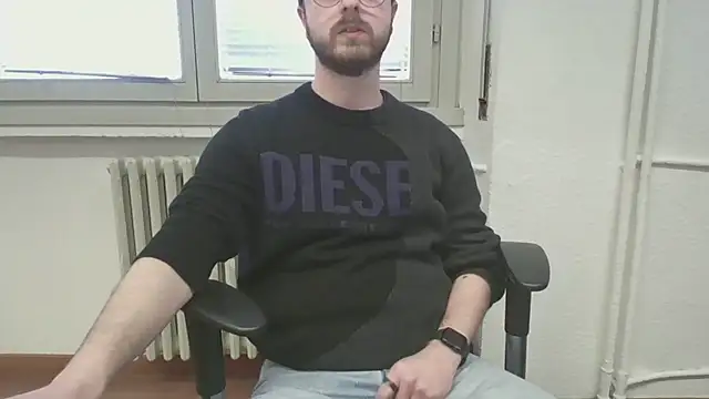 Snapshot of ItalianAlex chatting on 02/26/26, 02:06 ItalianAlex online show from 02/26/26, 02:06