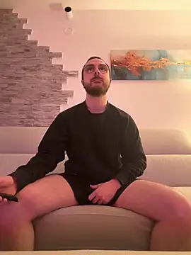 Snapshot of ItalianAlex chatting on 03/02/26, 06:15 ItalianAlex online show from 03/02/26, 06:15