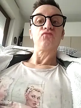 PadroneDolceIta online show from 02/03/26, 10:42