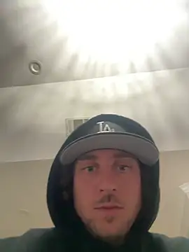 Snapshot of xxlivecouple chatting on 02/19/26, 05:48 xxlivecouple online show from 02/19/26, 05:48