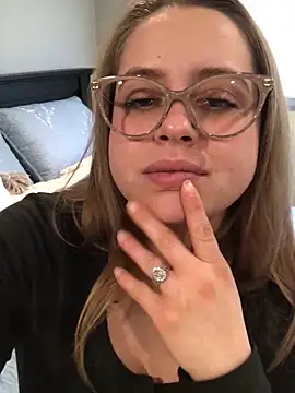 Snapshot of xxlivecouple chatting on 03/02/26, 12:11 xxlivecouple online show from 03/02/26, 12:11