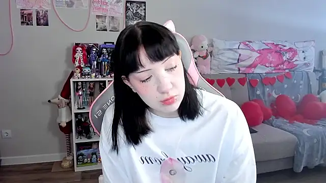 MollysLand online show from 02/19/26, 08:11