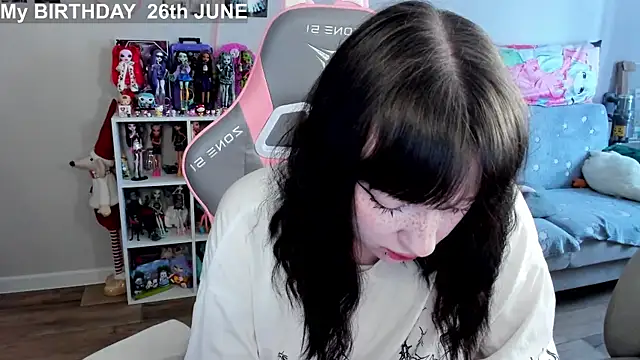 MollysLand online show from 06/22/26, 09:06