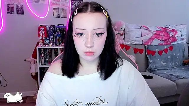 MollysLand online show from 03/17/26, 08:28