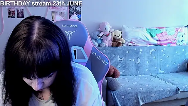 MollysLand online show from 06/17/26, 09:08