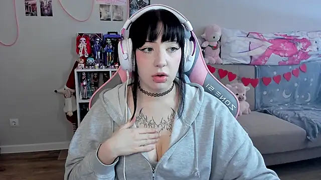 MollysLand online show from 03/05/26, 09:06