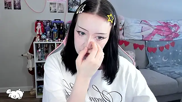 MollysLand online show from 03/18/26, 08:17