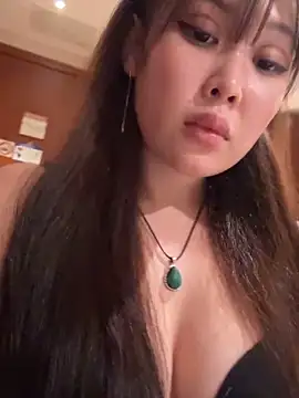 YukiiTYAN online show from 04/14/26, 11:37