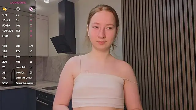 MaraButtrey online show from 03/29/26, 01:07