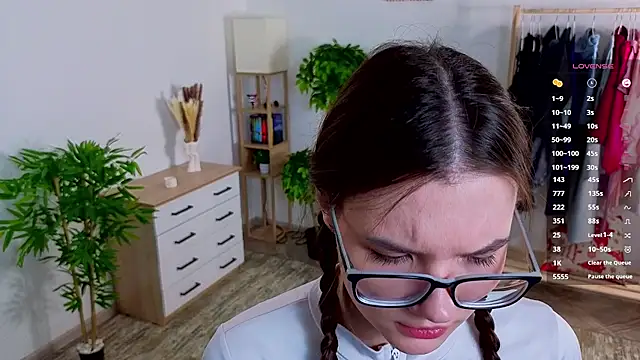 MirthaZien online show from 04/13/26, 01:09