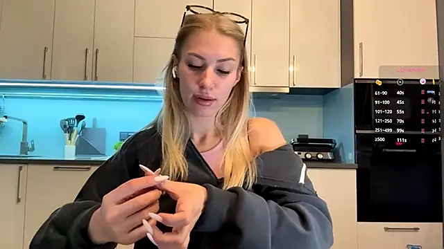 SoftnessMila online show from 03/19/26, 03:56