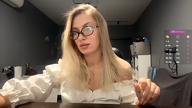 SoftnessMila online show from 02/11/26, 03:45