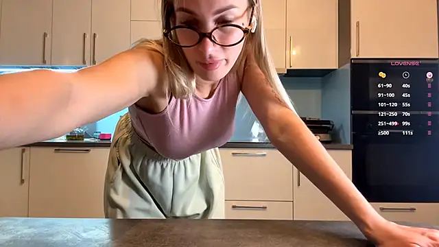 SoftnessMila online show from 05/20/26, 04:15
