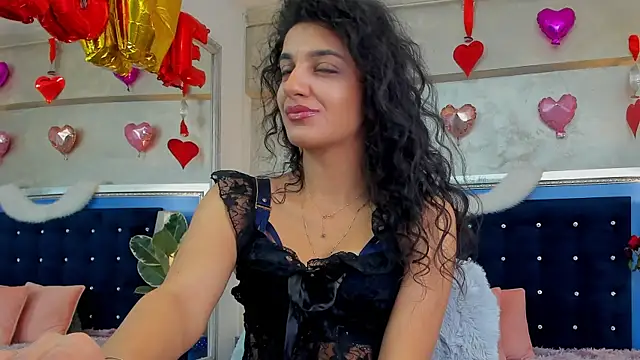 Snapshot of YasmineDelight chatting on 02/17/26, 08:44 YasmineDelight online show from 02/17/26, 08:44