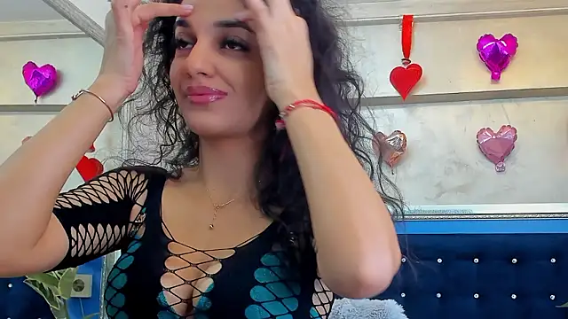 YasmineDelight online show from 03/09/26, 08:07