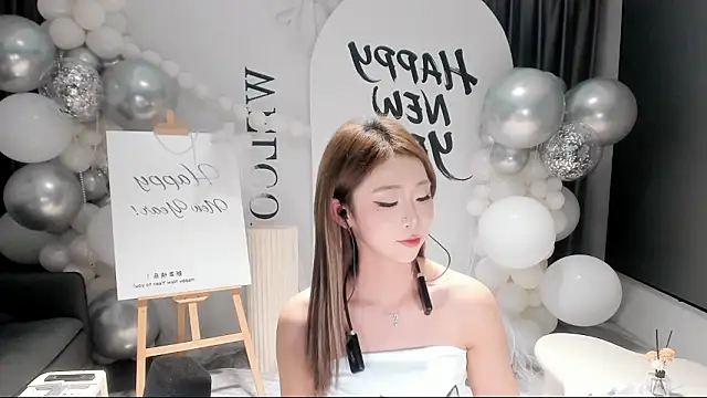 hotgirl0111 online show from 02/08/26, 01:53