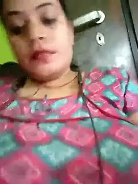 06Rozi online show from 04/01/26, 05:20