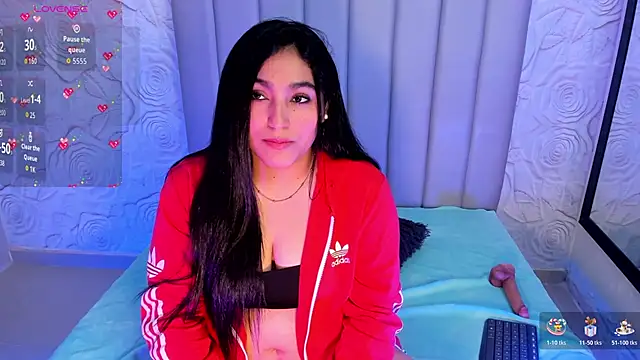 Lya dubois  online show from 04/17/26, 08:33