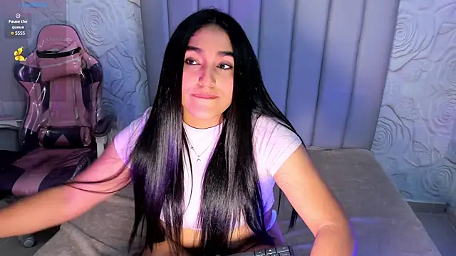 Lya dubois  online show from 02/27/26, 08:30