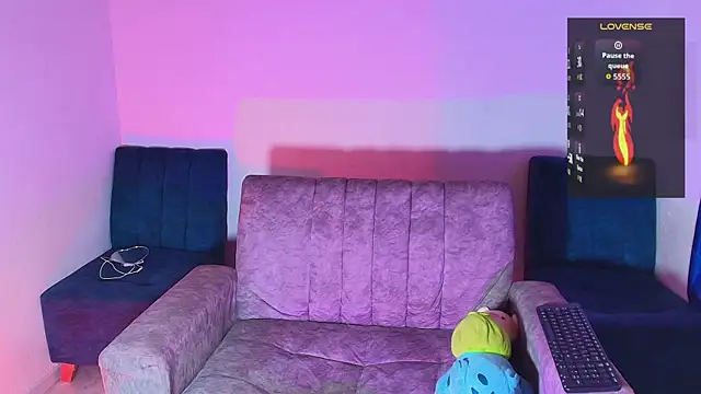 Lya dubois  online show from 03/20/26, 06:31