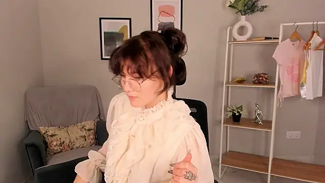 Snapshot of Stefani_Rouds chatting on 02/11/26, 10:15 Stefani Rouds online show from 02/11/26, 10:15