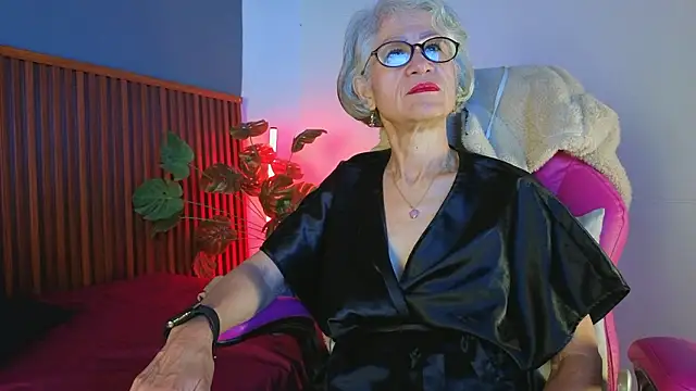 miss monserrate01 online show from 02/10/26, 12:48