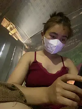 yuii-717 online show from 04/05/26, 10:22