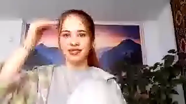 Snapshot of Lideyoung chatting on 02/19/26, 07:05 Lideyoung online show from 02/19/26, 07:05