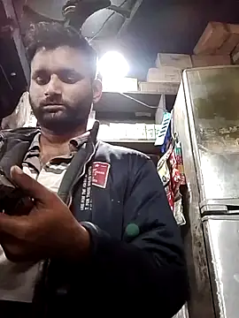 Snapshot of sos-boy chatting on 02/14/26, 03:56 sos-boy online show from 02/14/26, 03:56