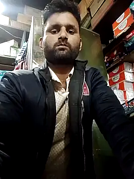 Snapshot of sos-boy chatting on 02/15/26, 01:21 sos-boy online show from 02/15/26, 01:21