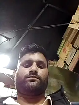 Snapshot of sos-boy chatting on 02/12/26, 01:33 sos-boy online show from 02/12/26, 01:33