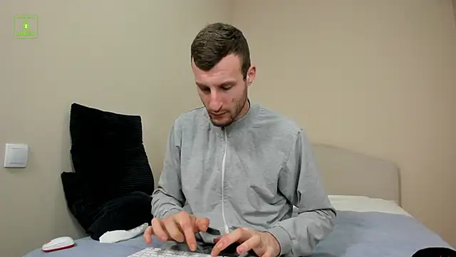 Deymond Russo online show from 02/18/26, 06:44