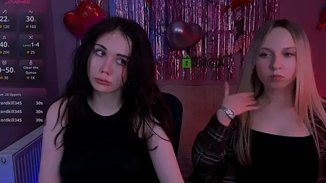 Snapshot of tiffani_murr chatting on 02/18/26, 02:53 tiffani murr online show from 02/18/26, 02:53