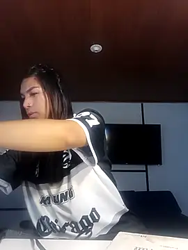 MeelFox online show from 02/24/26, 12:17