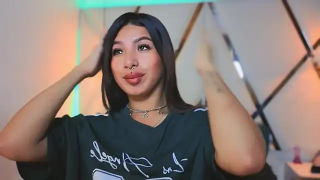 MeelFox online show from 04/07/26, 12:51