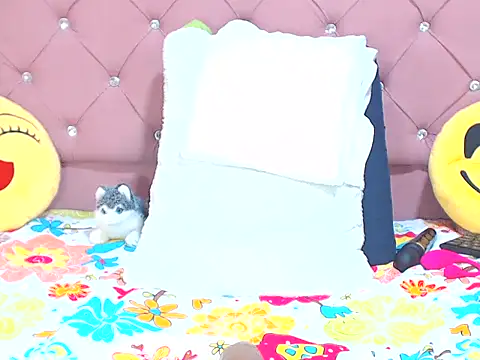 emassquirt29 online show from 04/11/26, 05:26