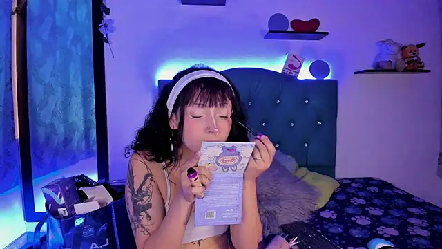 Gemma honey online show from 04/21/26, 01:50