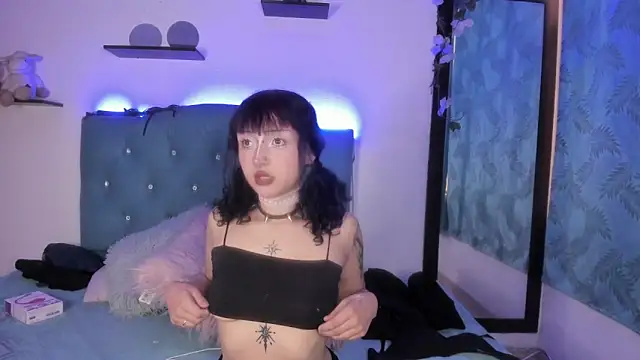 Snapshot of Gemma_honey chatting on 02/10/26, 01:10 Gemma honey online show from 02/10/26, 01:10