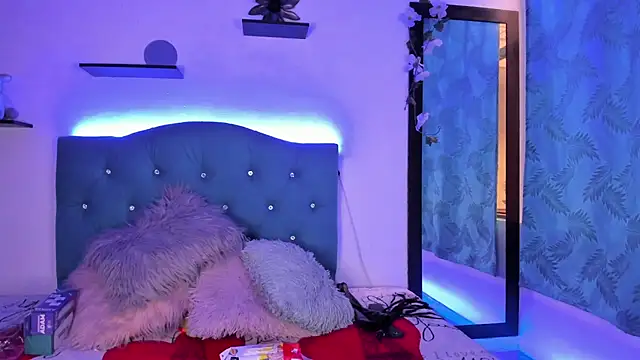 Snapshot of Gemma_honey chatting on 02/25/26, 01:22 Gemma honey online show from 02/25/26, 01:22