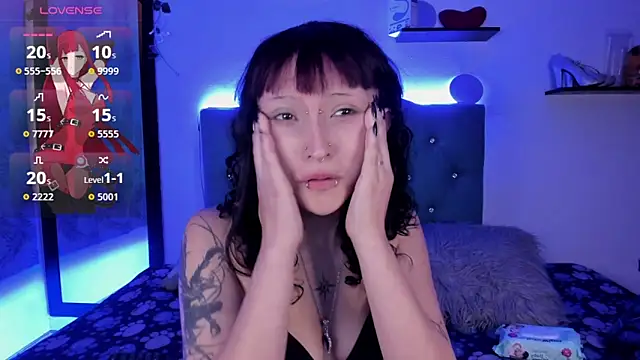 Gemma honey online show from 06/18/26, 02:11