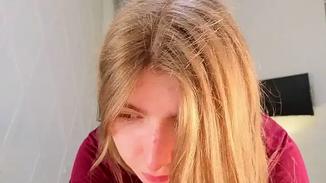 Bubble Chloe online show from 03/04/26, 01:52