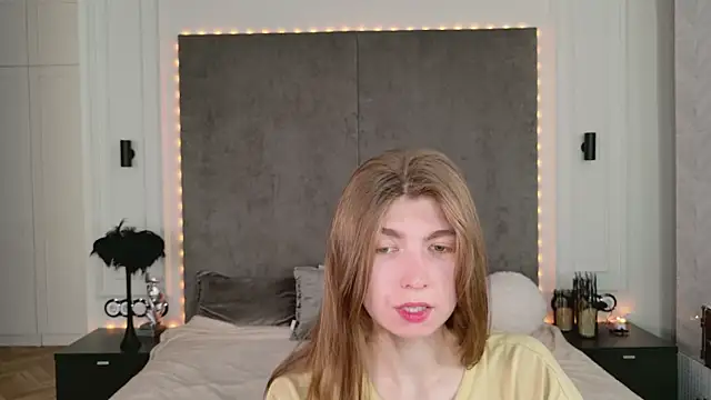 Bubble Chloe online show from 03/28/26, 02:18