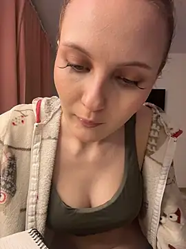 Snapshot of ti_llama chatting on 03/01/26, 06:19 ti llama online show from 03/01/26, 06:19